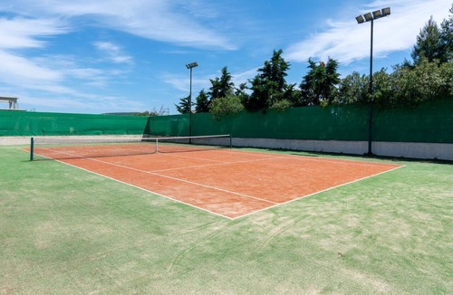 Ermionida Villa | Villa Eos | Sunrise Retreat with Tennis, Pool & Jacuzzi