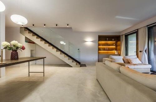 Qerek Apartment | Villa Flamingo 4BR Retreat in Valamar Residence by PikHost