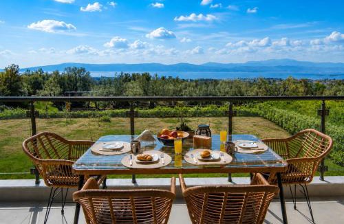 Eretria Villa | Villa Gala Eretria Family Stay with Sea View, Garden & BBQ