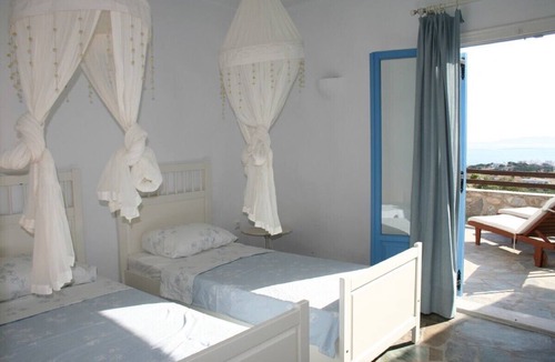 Paros Villa | VILLA GALAZIO, PRIVATE POOL, SEA VIEWS AND SUNSETS OVER ANTIPAROS