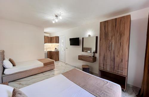 Sarti Apartment | Villa George Giov