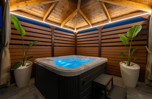 Theologos Villa | Villa Giota Luxury Living - Free Car & Private Jacuzzi