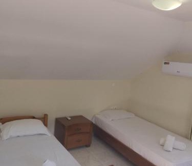 Haniotis Villa | Villa GOLDEN 1 by Golden Residence