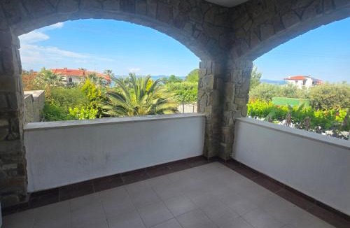 Pefkochori Apartment | Villa Helga Exotic