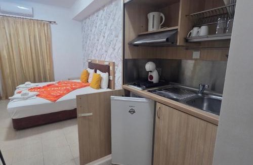 Pefkochori Apartment | Villa Helga Exotic
