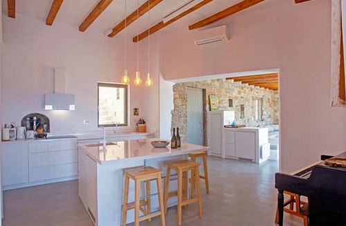 Syros Villa | Villa Ibti 6 bedrooms Private Pool