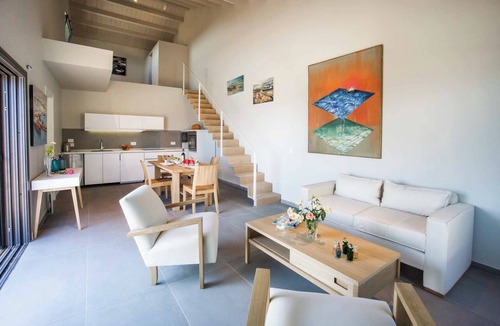 Skala Villa | Villa Iliaktida - One Bedroom Villa, Sleeps 3