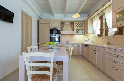 Achlades Villa | Villa in Crete with Private Pool & BBQ