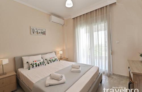 Nea Propontida Villa | Villa Iris by RentalsPro Services - Agios Mamas Beach