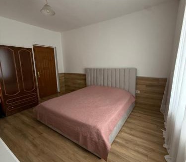 Tirana House | Villa Iris Tirane