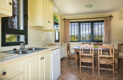 Svoronata Villa | VILLA IRO-LUXURY VILLA WITH PRIVATE POOL
