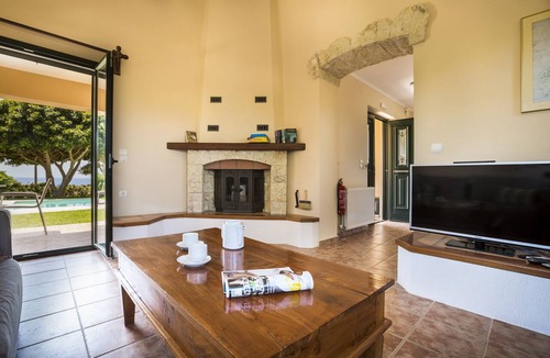 Svoronata Villa | VILLA IRO-LUXURY VILLA WITH PRIVATE POOL
