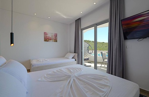 Sarande Hotel | Villa Juna Beach