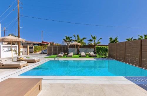 Agkisaras Villa | Villa Kamelia Seaside Breeze by Villa Plus