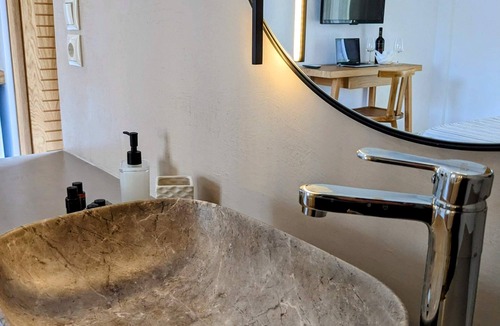 Skiathos Hotel | Villa Karina - Near Achladies Beach