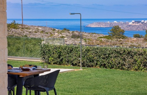 Kalathas Villa | Villa Kazoulis - Sea & Mountain View