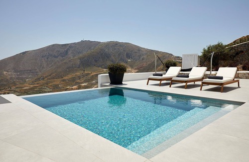 Santorini Villa | Villa Kenan with pool & jacuzzi - My Rental Homes
