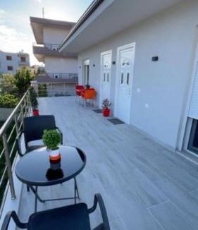 Vlore Apartment | Villa Keo