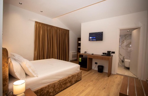 Tirana Hotel | Villa Klaus Center Hotel