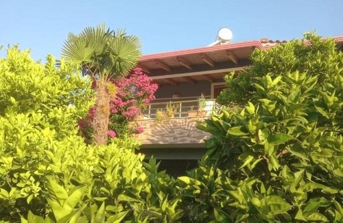Mbrostar-Urë House | Villa Kola