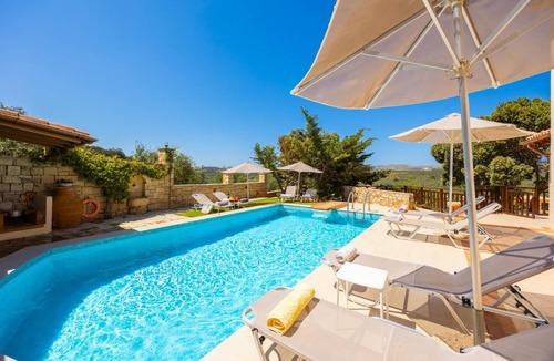 Achlades Villa | Villa Korini - Four Bedroom Villa, Sleeps 8