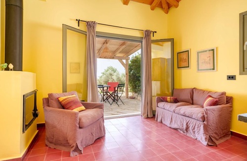 Kolaitis Villa | Villa Koukounari at Chionata