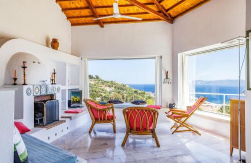 Skopelos Town House | Villa La Paloma - Mediterranean Charm & Sea Views
