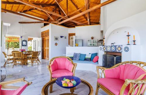 Skopelos Town House | Villa La Paloma - Mediterranean Charm & Sea Views