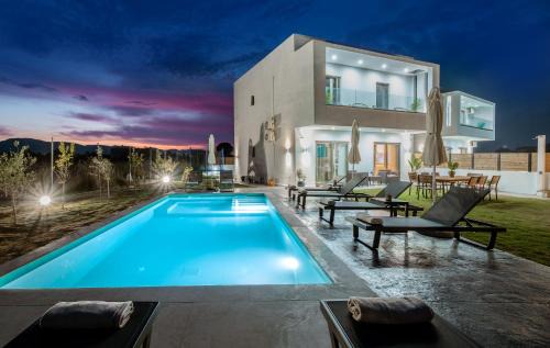 Agrilia Villa | Villa Lux Stana