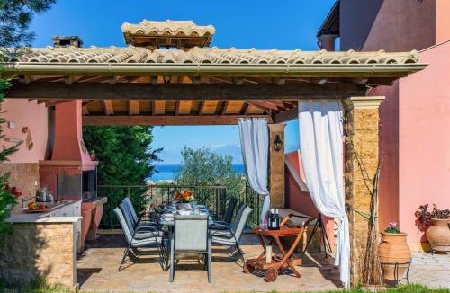 Almiros Beach Villa | Villa Mare e Monte by Villa Plus