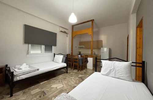 Paralia Ofryniou Apartment | Villa Maria