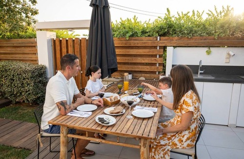 Pigianos Kampos Villa | Villa Melia bythe beach Thalasses villas by Domisi