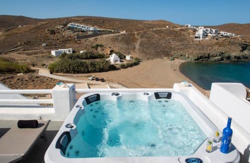 Xilokeratidi House | Villa Merhia Seaview - Private Pool & Hot Tub