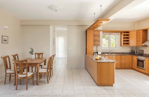 Vlachata Villa | Villa Mihas - Six Bedroom Villa, Sleeps 12