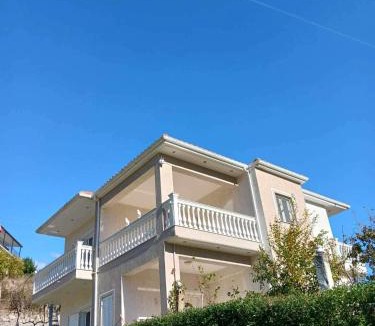 Sinje House | Villa Mira