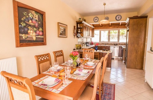 Tzavros Apartment | Villa Miranda