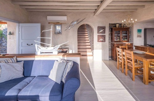 Naousa Villa | Villa Ninemia by Olive Villa Rentals