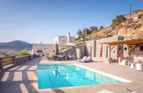 Naousa Villa | Villa Ninemia by Olive Villa Rentals