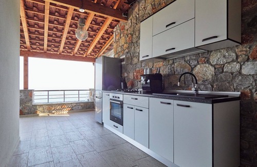 Skiathos Town Apartment | Villa Noa Exclusive 4 Bedrooms