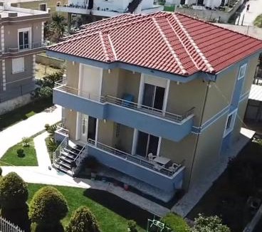 Mbrostar-Urë Villa | Villa Olive Tree