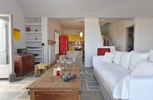 Paros Villa | Villa Oliviers · Deluxe Villa - Infinity Pool & He