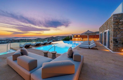 Paraga Villa | Villa Omega - Six Bedroom Villa, Sleeps 12