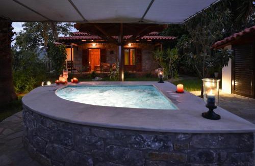 Lefktron House | Villa Onar, Stone Villa with Sea View & Private Jacuzzi