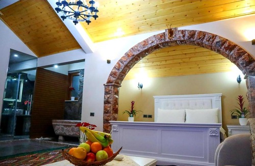 Korce Villa | Villa Parku Rinia