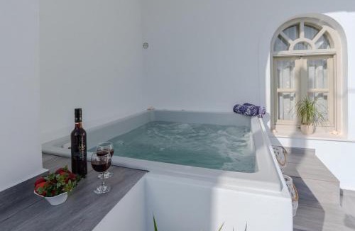 Perissa Apartment | Villa Perla, Luxury villa with private jacuzzi