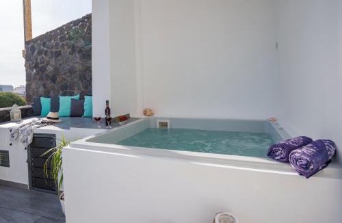 Perissa Apartment | Villa Perla, Luxury villa with private jacuzzi