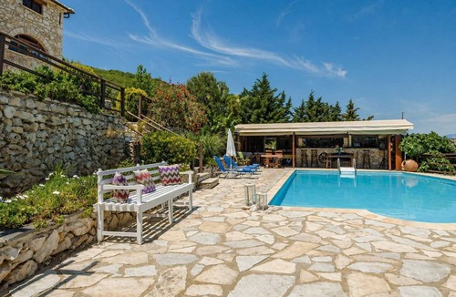 Skinaria Apartment | Villa Poseidon - Master Suite In Zante w/Pool
