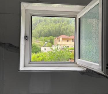 Permet House | Villa Red Rose