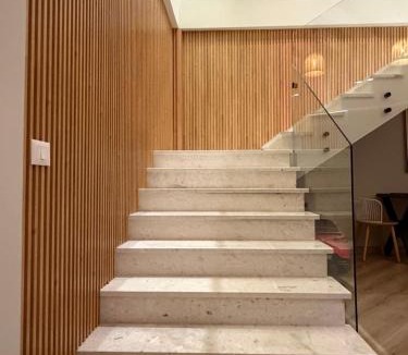 Ishem Villa | Villa Reger