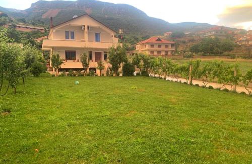Udenisht House | Villa Rejan